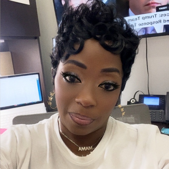 Meet your Posher, Yoshiko - Picture 2 of 2